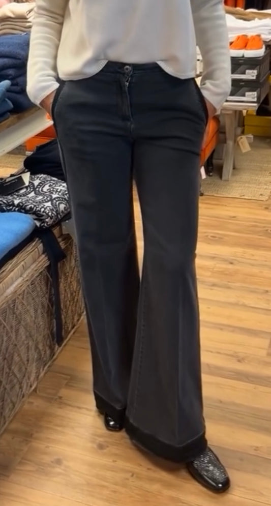 Shaft Flaire Smocking denim Stretch Sort - ZhosLaila