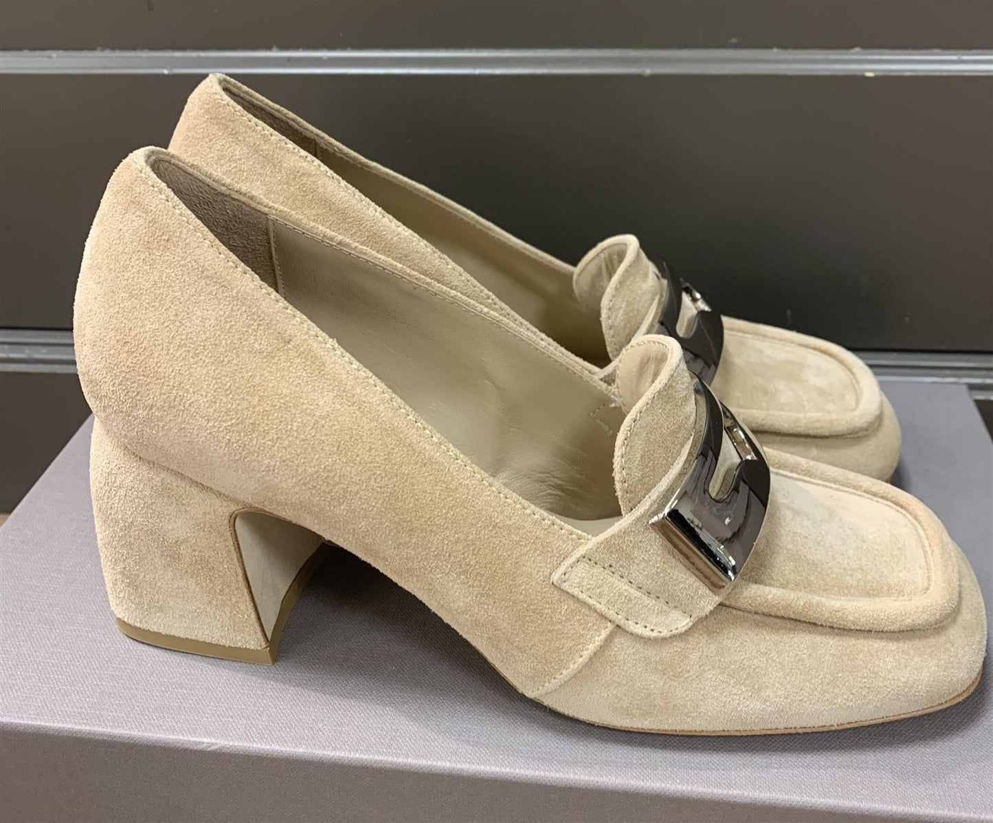 Laura Bellariva Mou velur Beige - ZhosLaila