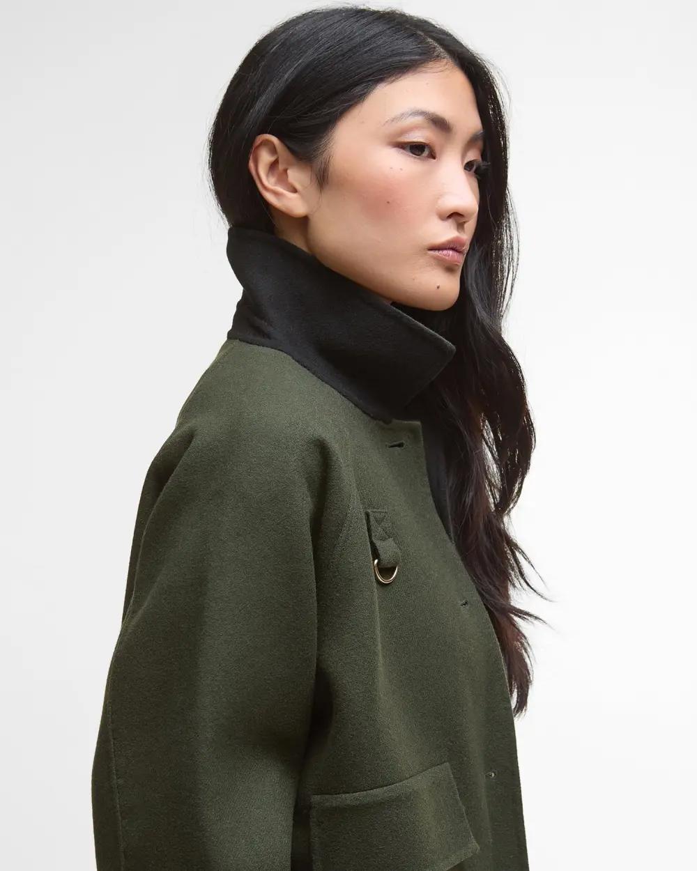 Barbour Leonie