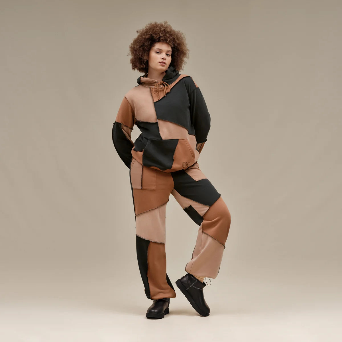 UGG Klassisk Ultra Mini Leather Regenerate Boot Sorte - ZhosLaila