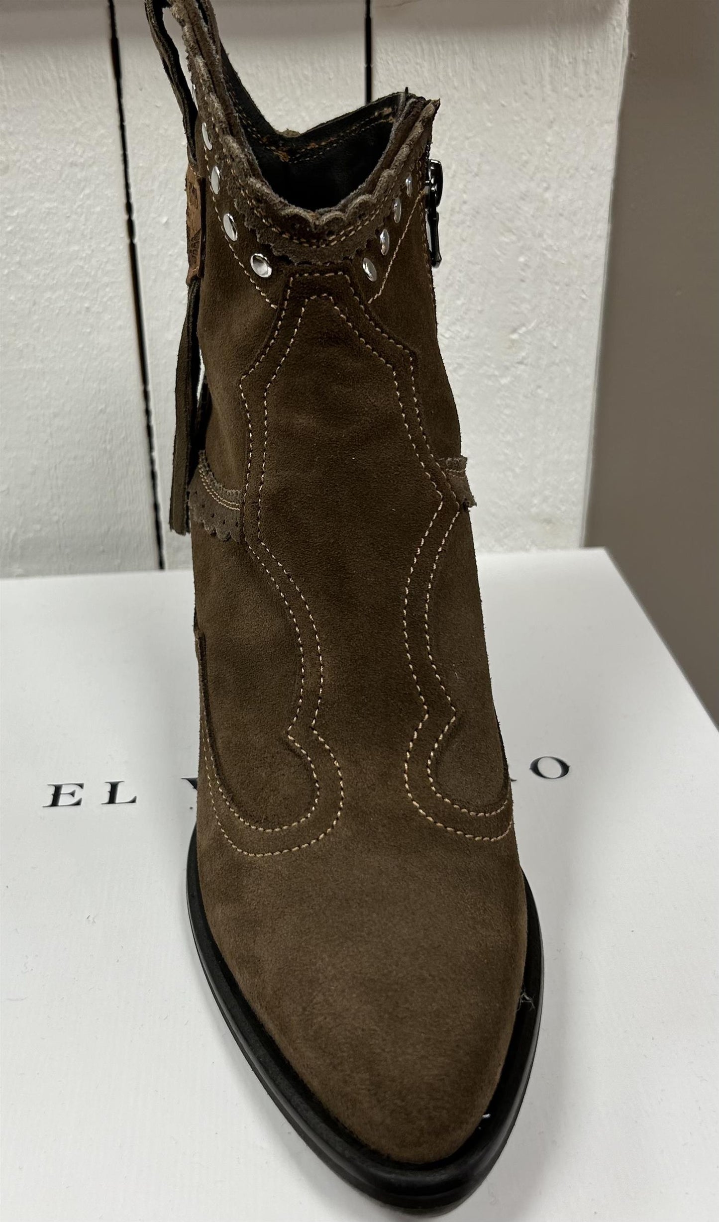 Kera silverstone moro - ZhosLaila