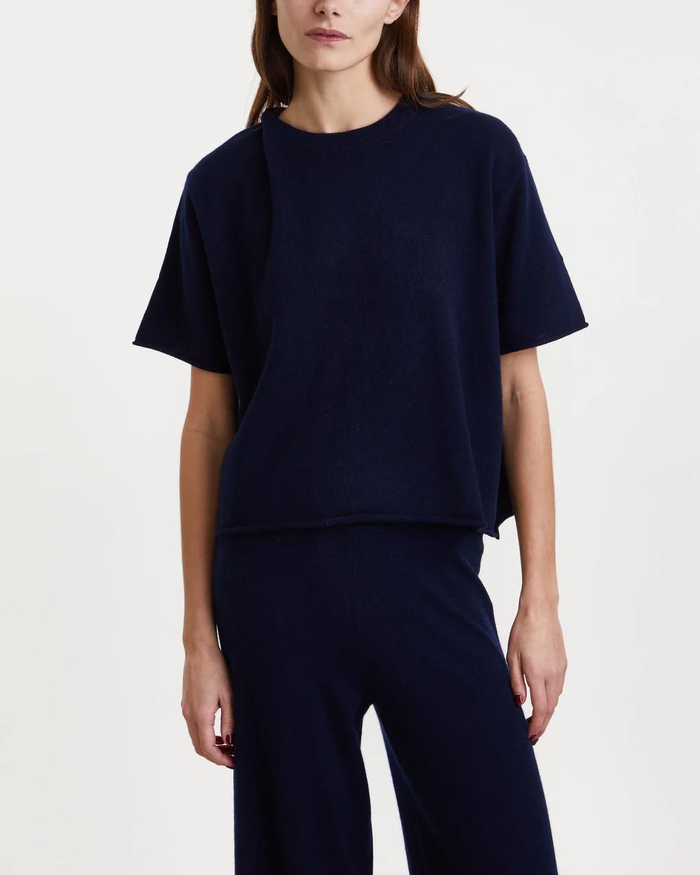 Lisa Yang Cila T-shirt Mørkeblå - ZhosLaila