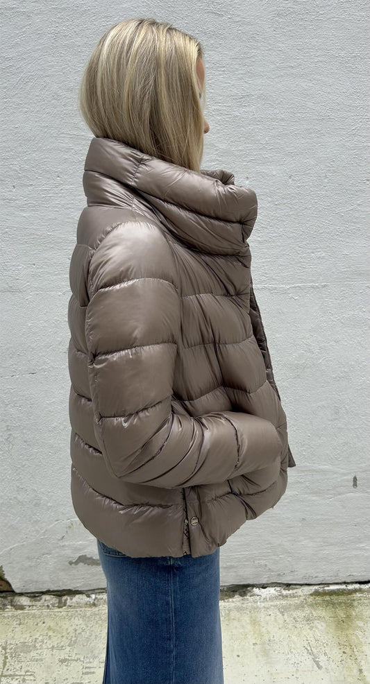 Herno Jakke A-fasong Beige - ZhosLaila