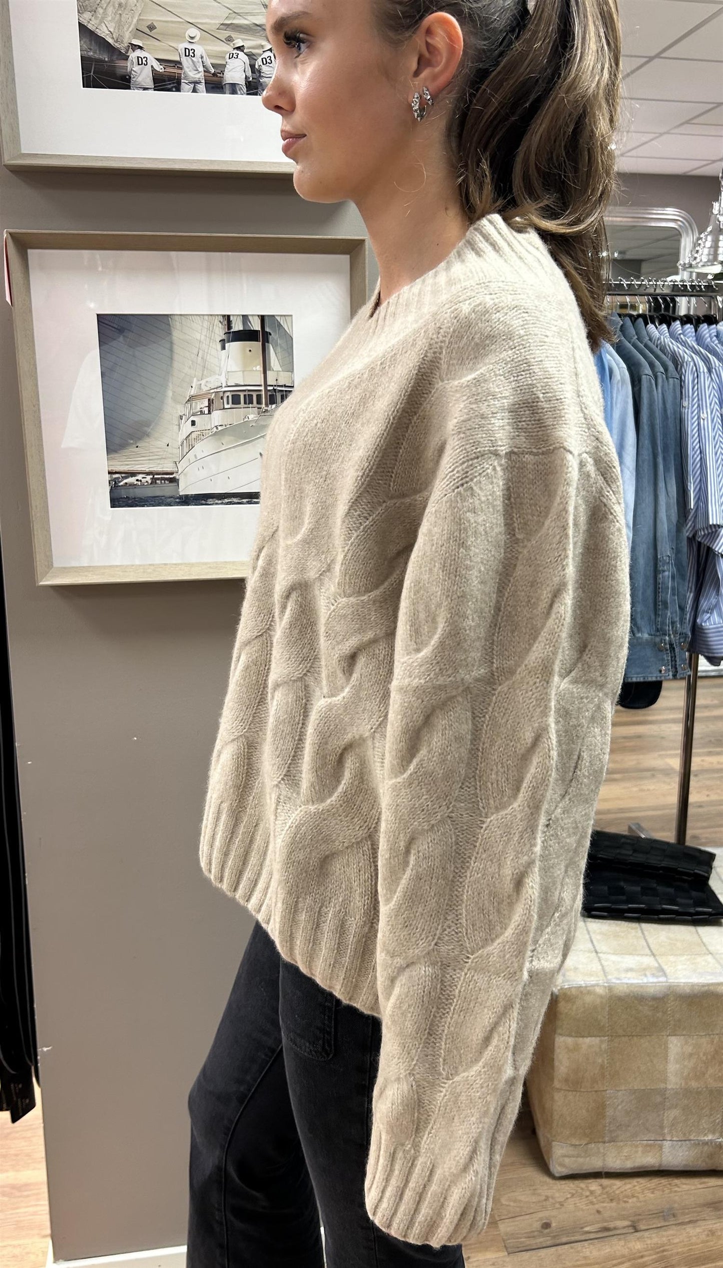 Allude Pullover V-hals og flettestrikk Beige