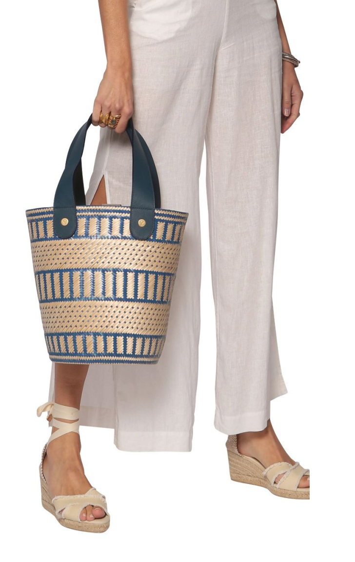 Yosuzi Akaria Veske Natur - ZhosLaila