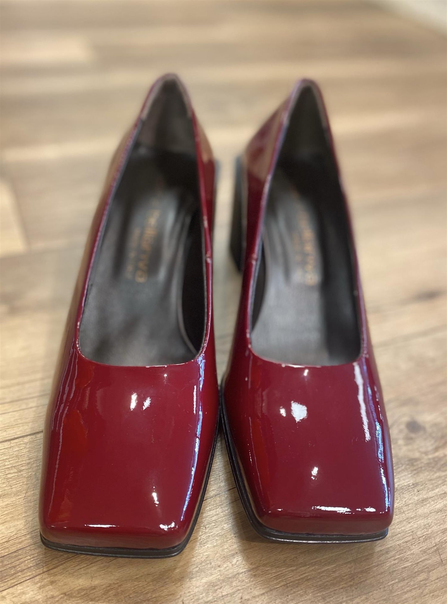 9320 Laura Bellariva lakksko - ZhosLaila