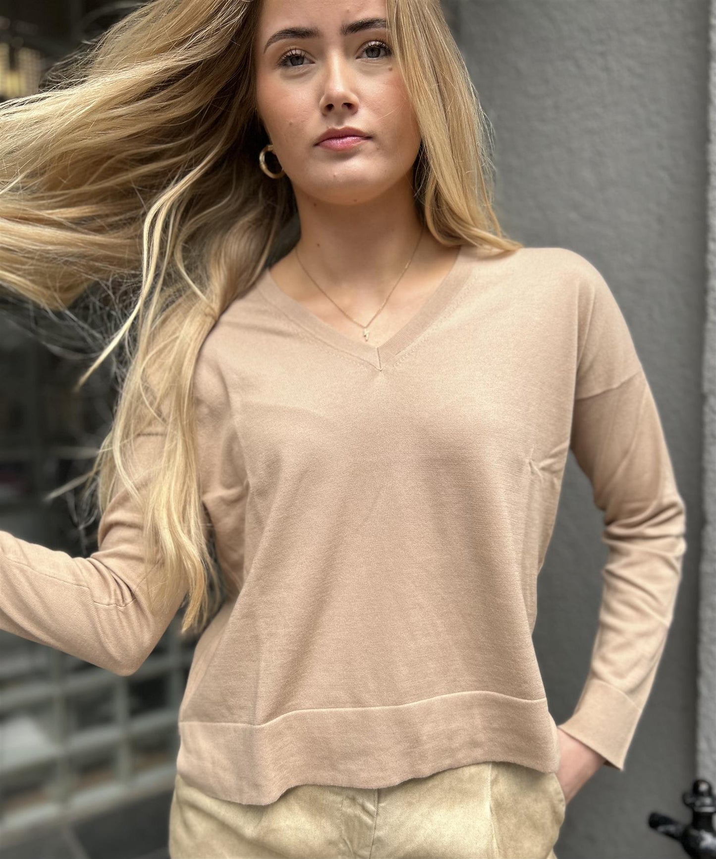 Bomull m v-hals - ZhosLaila