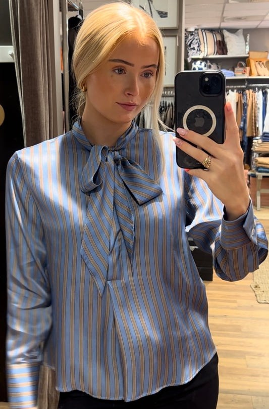 Academia Josette bluse - ZhosLaila