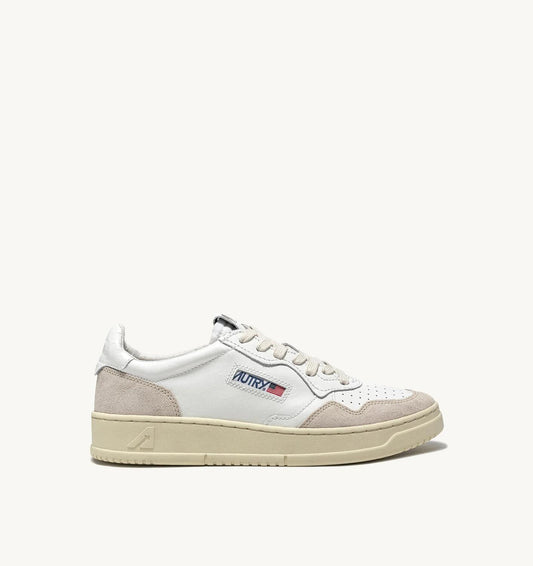 Autry Medalist lave sneaker i skinn Hvit / Beige