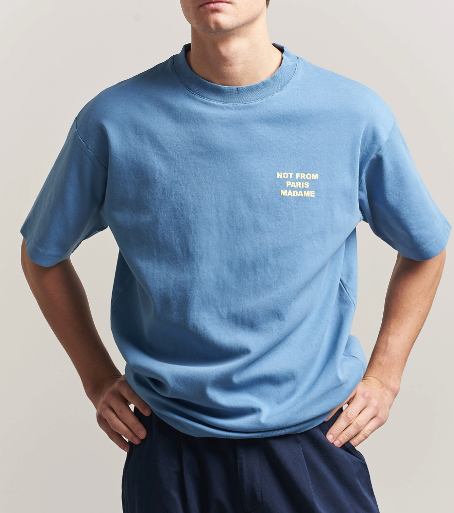 Drôle de Monsieur T-shirt "Not from Paris Madame" lyseblå
