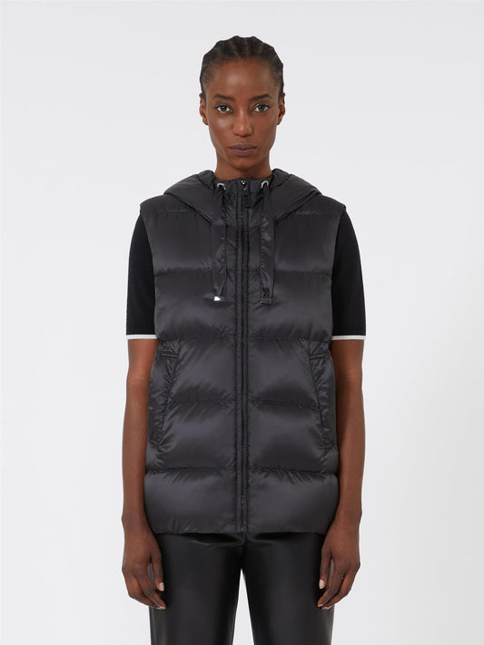 Max Mara Seivi Vattert vest i vannavvisende teknisk stoff Sort