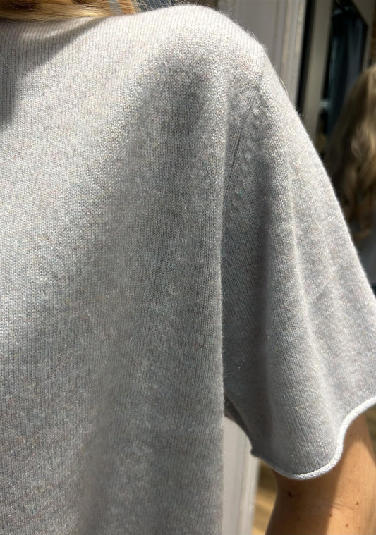 Lisa Yang Cila kortermet genser Lyseblå