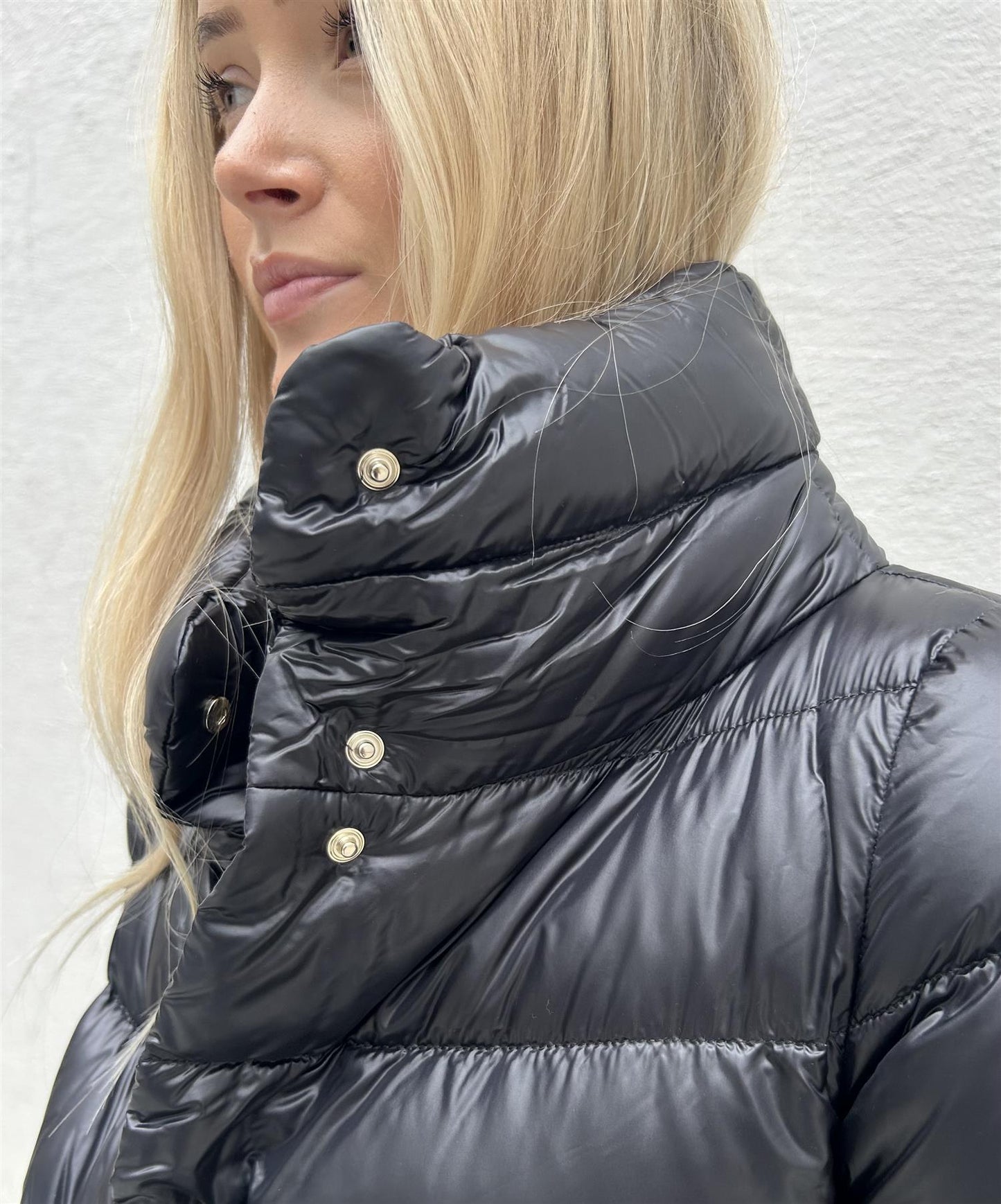 Herno Jakke A-fasong Sort - ZhosLaila