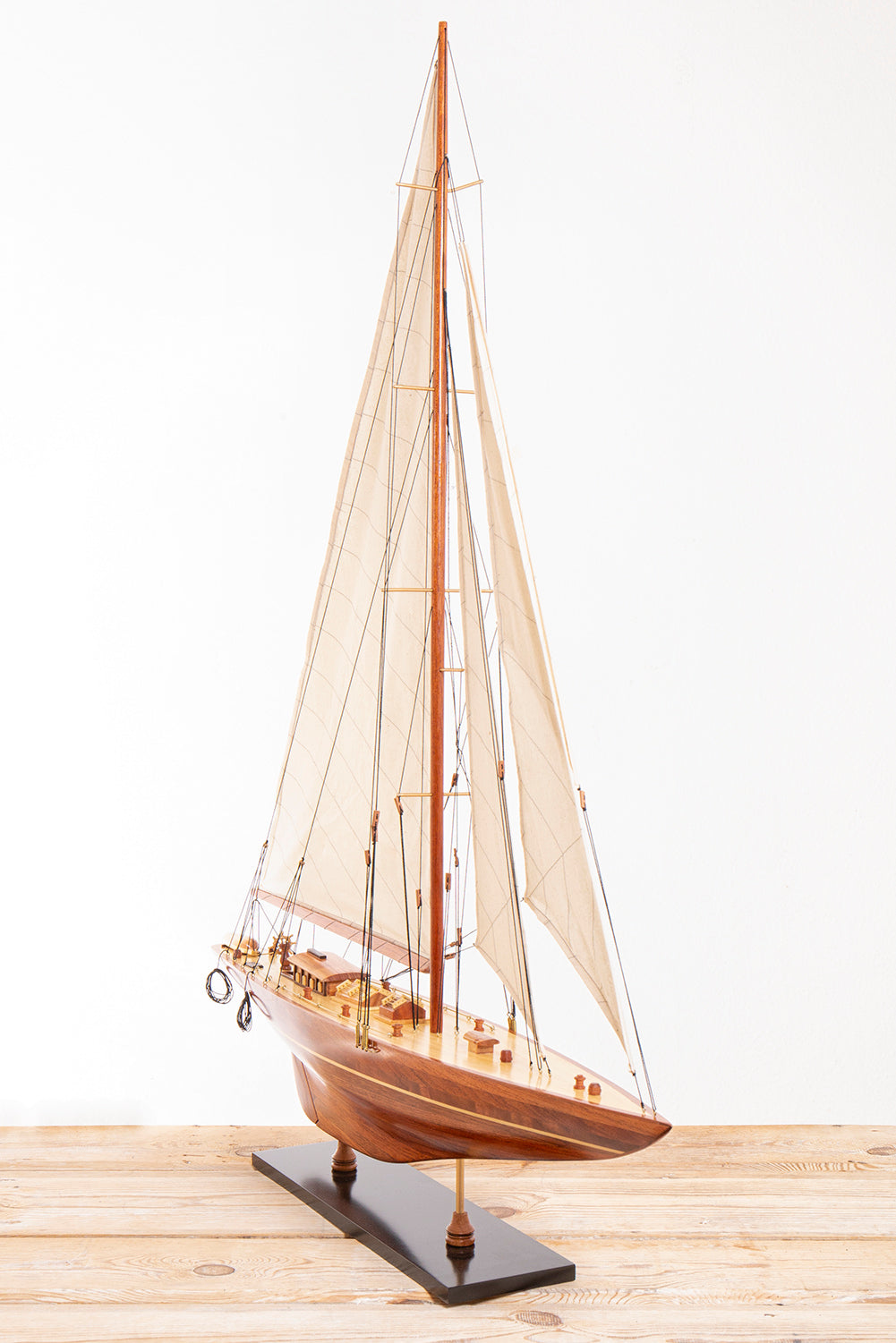 Artesania Yacht Seilbåt Shamrock L:100cm