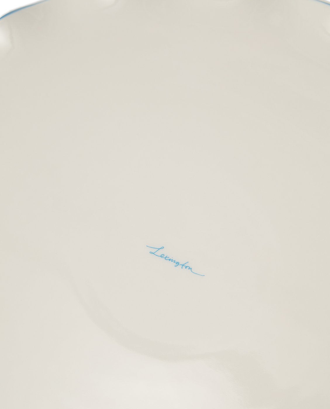 Lexington Home Bølget kakefat i steintøy Ø:30cm Hvit/blå