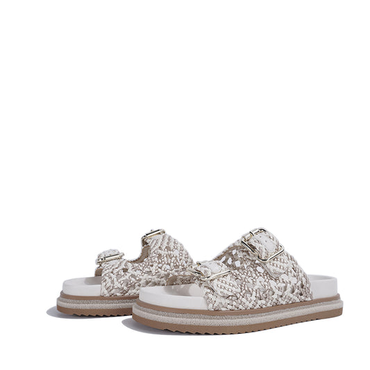 Sandal i hvitt og gull