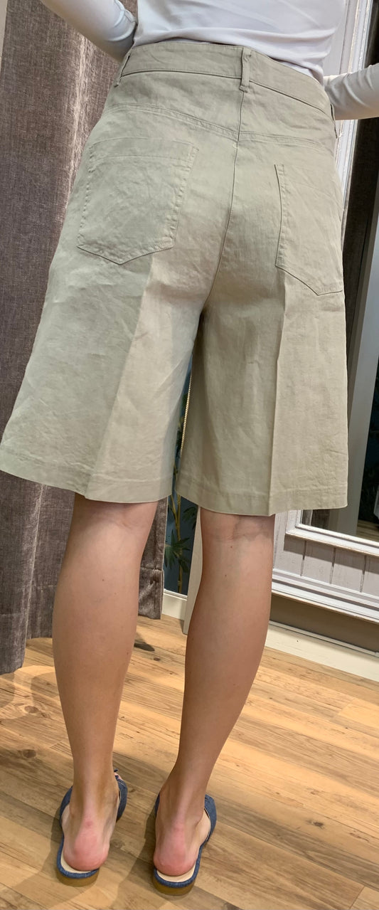 Cambio Adrienne Bermuda shorts Khaki