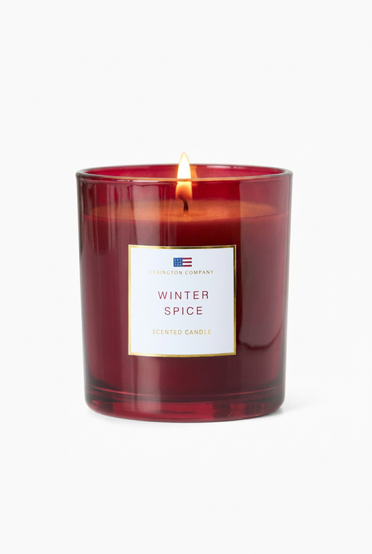 Rødt Winter Spice-duftlys med tent flamme